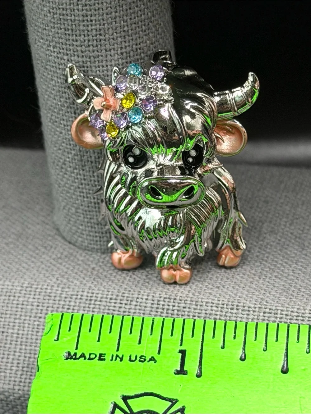 Highland Cow Brooch w/Rhinestone Florals